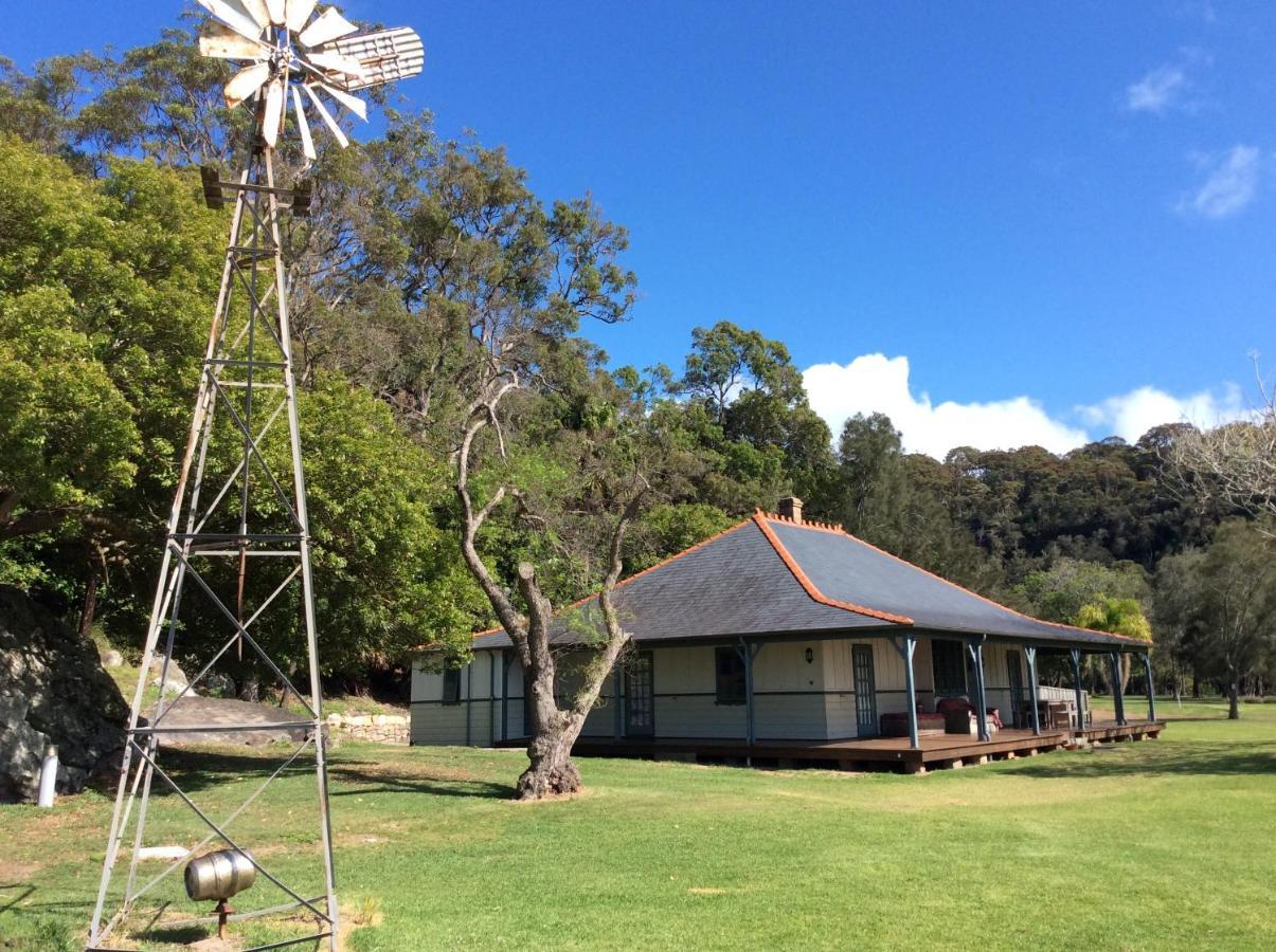 Currawong Beach Cottages Great Mackerel Beach Екстер'єр фото